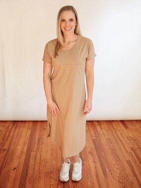 MOVEMAMA INVISIBLE ZIPPER MIDI BREASTFEEDING T-SHIRT DRESS KHAKI SIZE XL